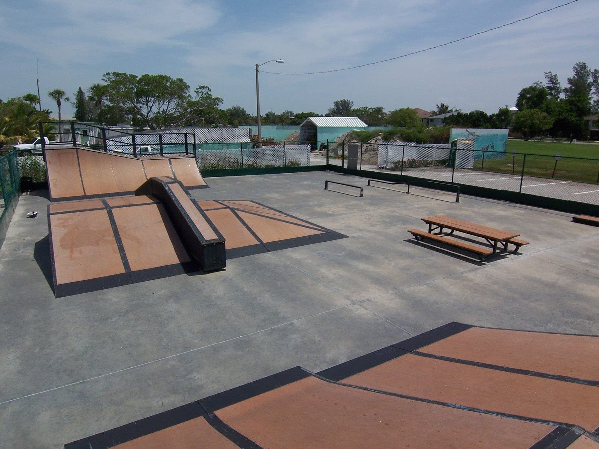 S-Skate — view 1