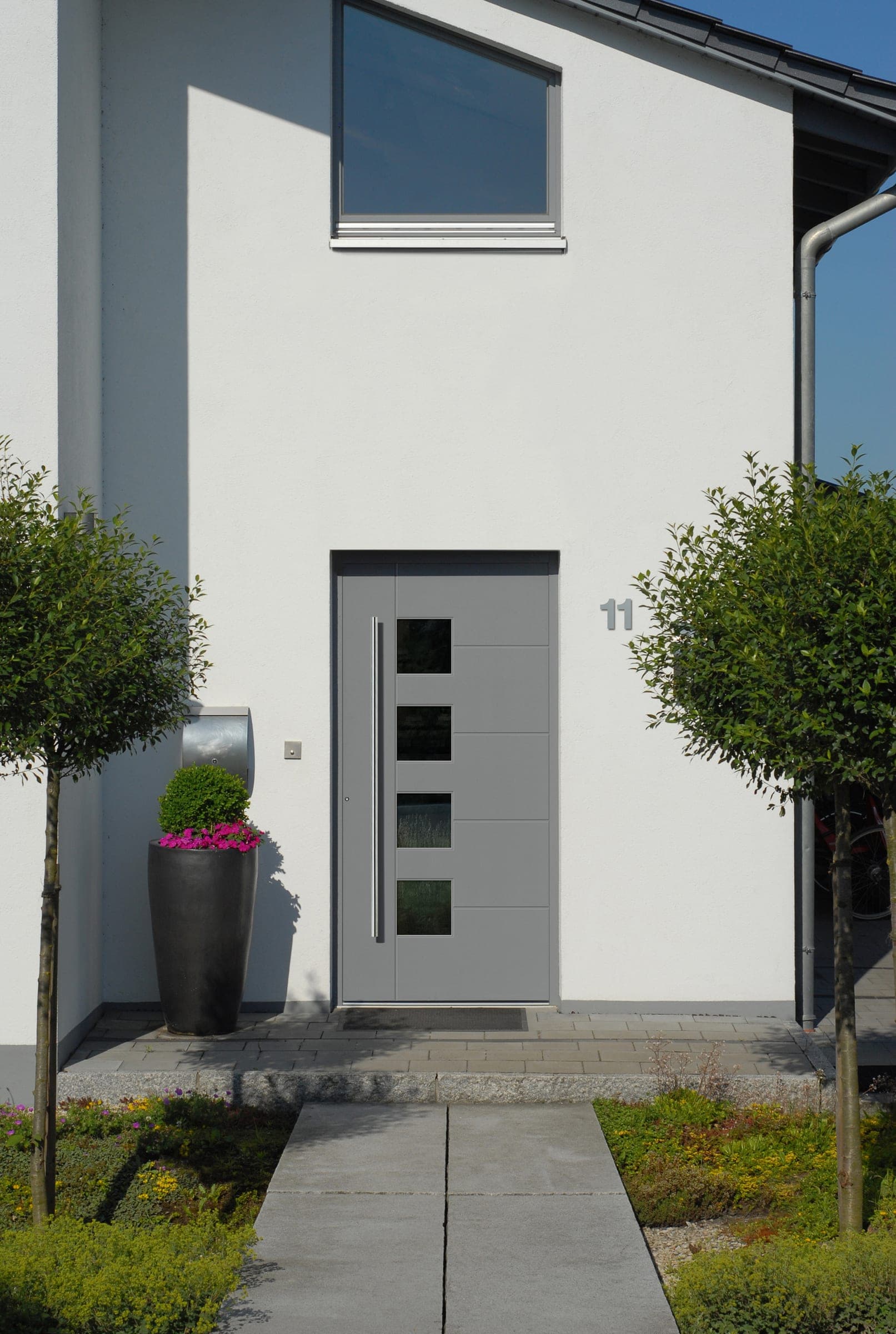 SOFTLINE 82 — view 1