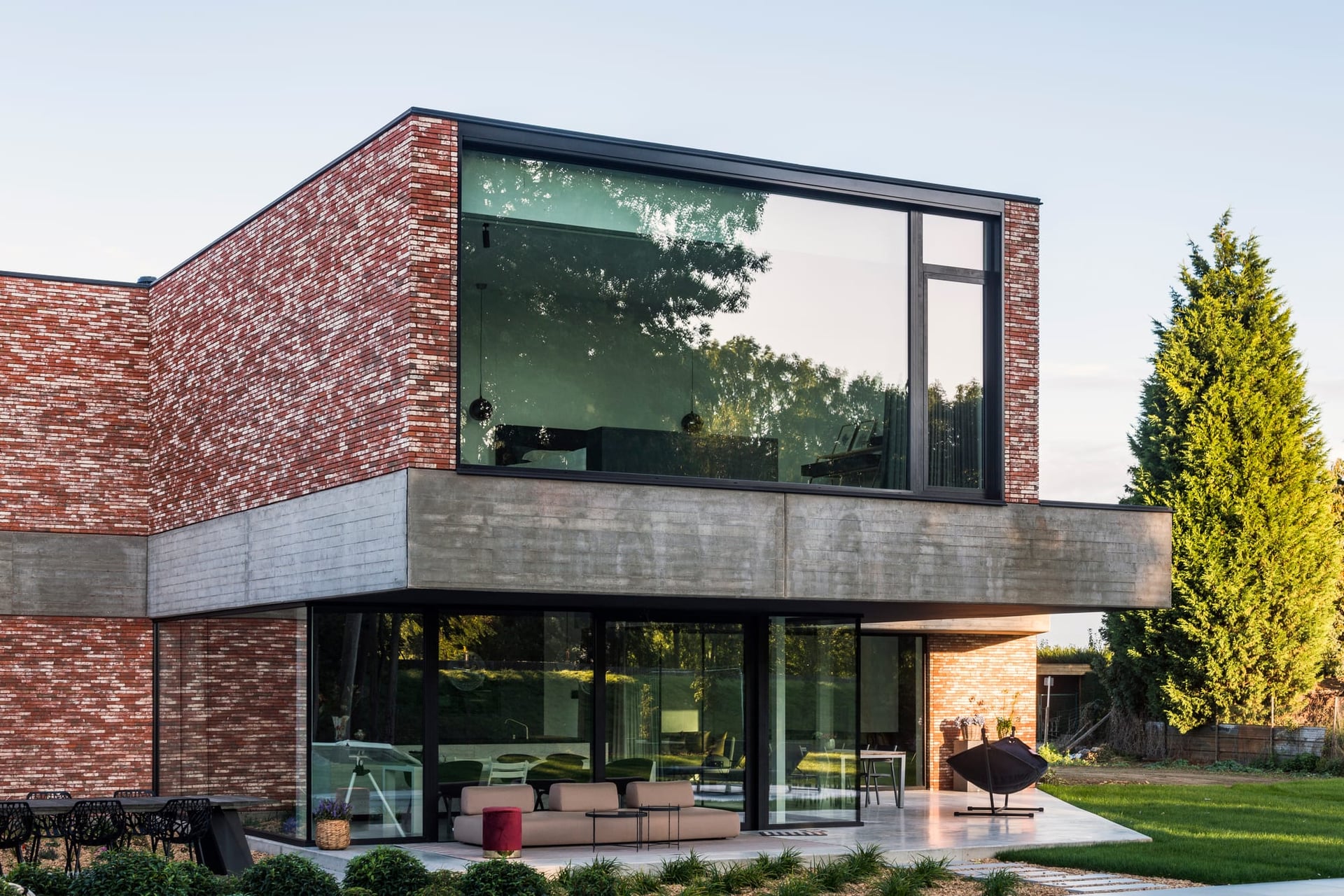 Aluminium Windows & Doors — project view