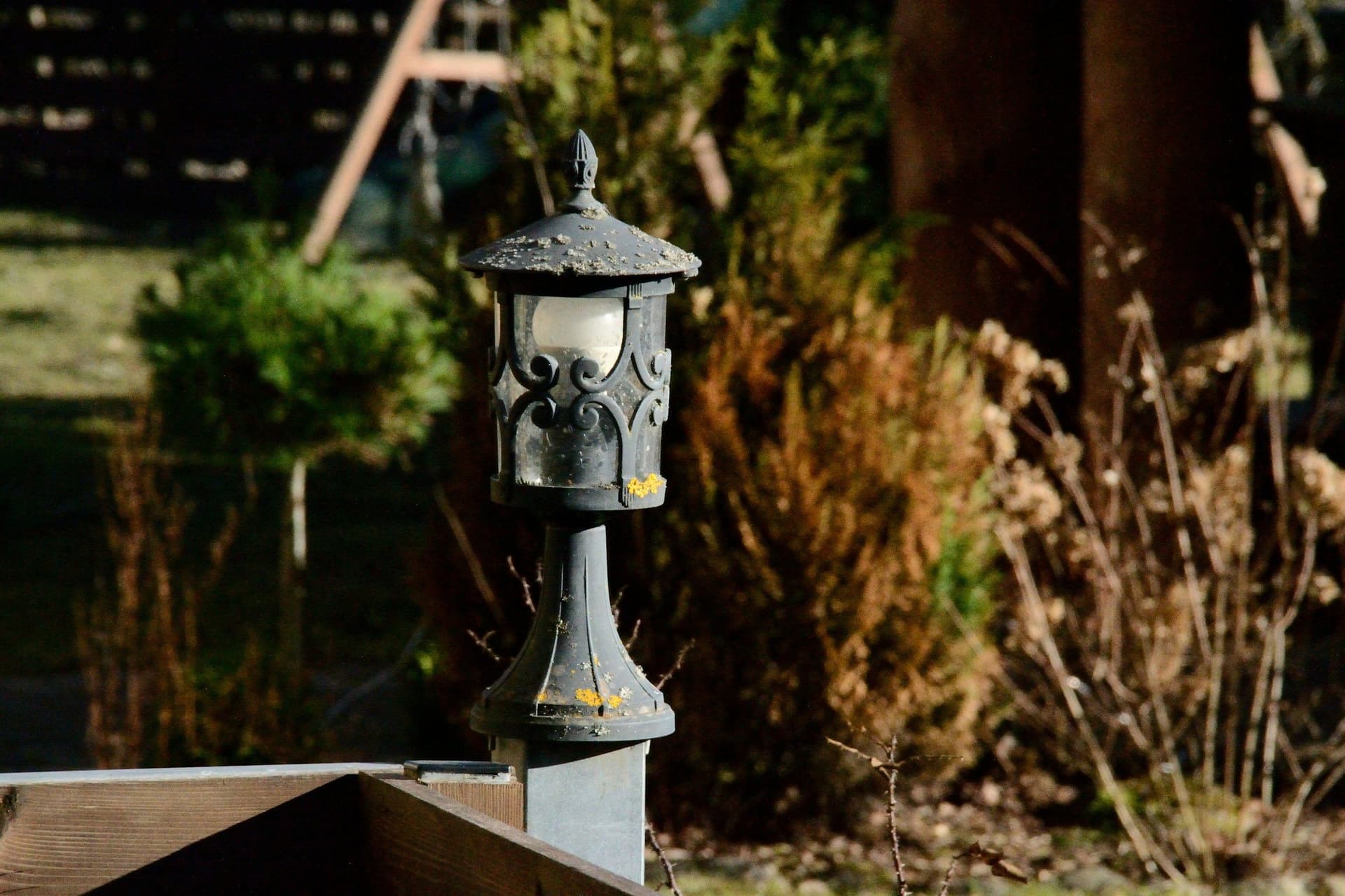 Garden & Spike Lights — view 2