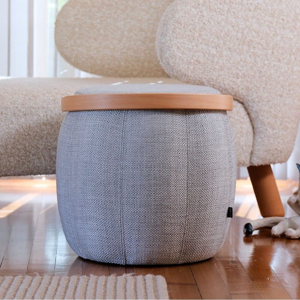 Poufs & Benches